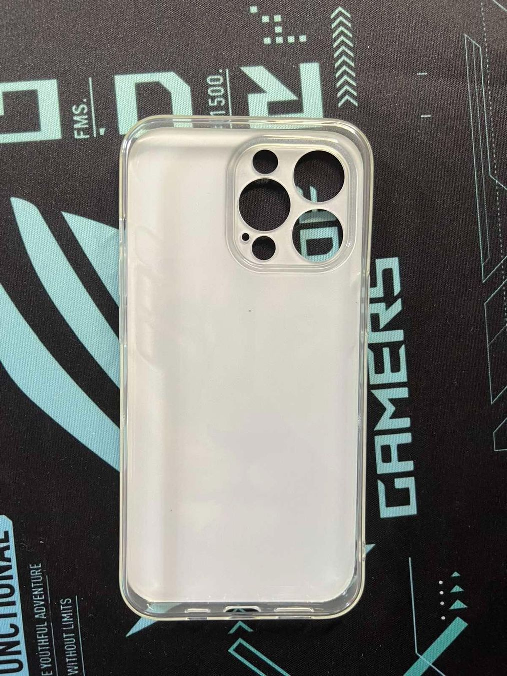 Coques & Protection écran: Coque iPhone 13 Pro.  iPhone 13 Pro Hülle – Neuf avec emballage d'origine à St-Cergue par vpr_7v8g 2