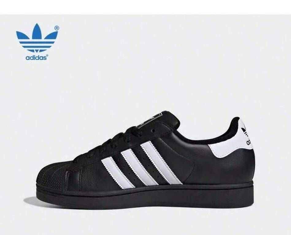 Adidas Chaussures hommes: Adidas Superstar schwarz neu – Neuf avec emballage d'origine à Sursee par Engel19 1