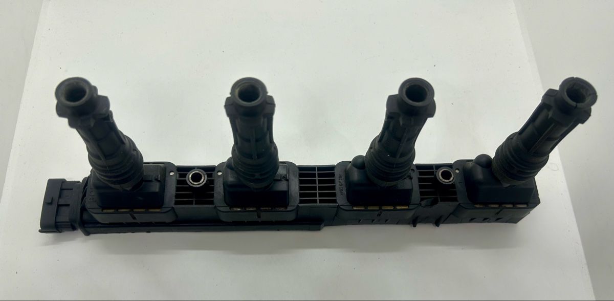 Tutti pezzi di ricambio auto: [NEU]: RIDEX Zündspule 689C0165 – Nuovo e nell'imballaggio originale da Arni AG venduto da CreaFlex 1