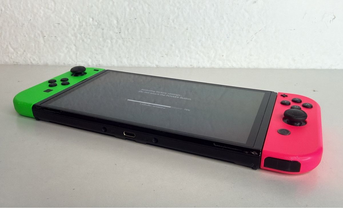 Nintendo Konsolen: Nintendo Switch OLED Console - Complete Set 🎮 – Gebraucht aus Ehrendingen von bubulence 3
