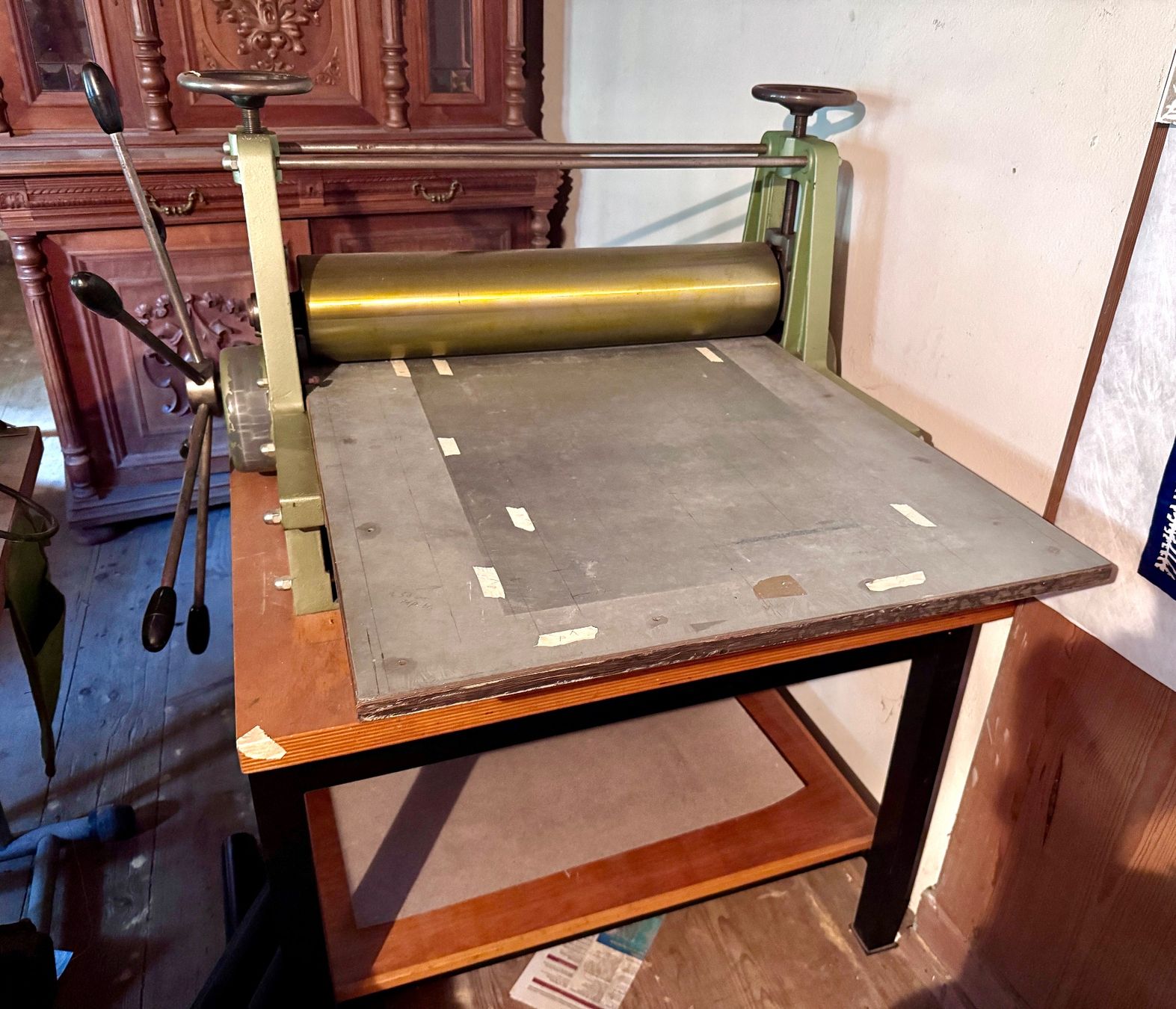 Tutte le macchine: Tiefdruckpresse 60 cm – Usato da Bern venduto da keristophu 2