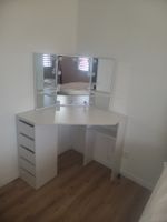 Schminktisch weiss mit Spiegel und LED Beleuchtung