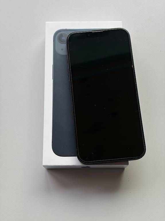 Telefoni cellulari / Smartphones: iPhone 13 - sehr gut – Usato da Winterthur venduto da silas_hae