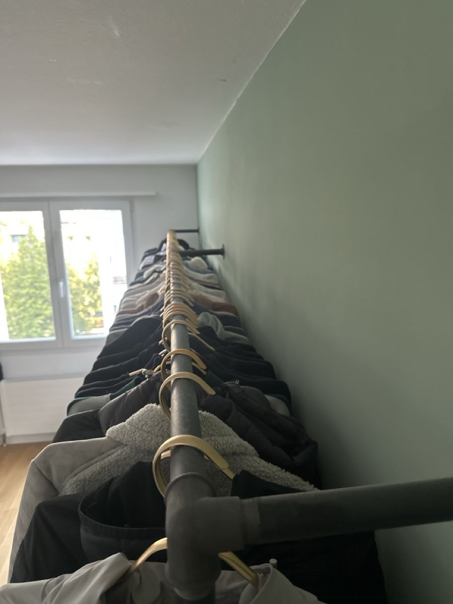 Guardaroba: Kleiderstange für Ikea Möbel – Usato da Nidau venduto da lui_9w2t 3