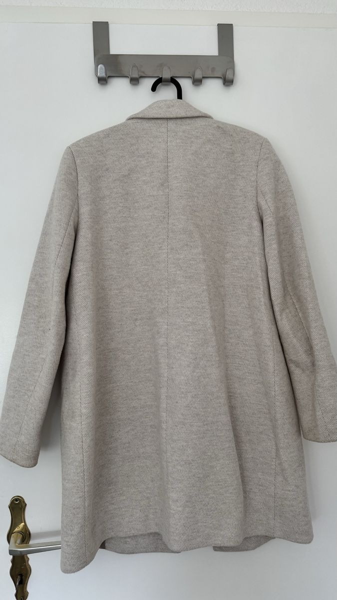 Zara Mäntel: Zara Coat beige Size S double breasted good condition – Gebraucht aus Dübendorf von maf_6tqh 2