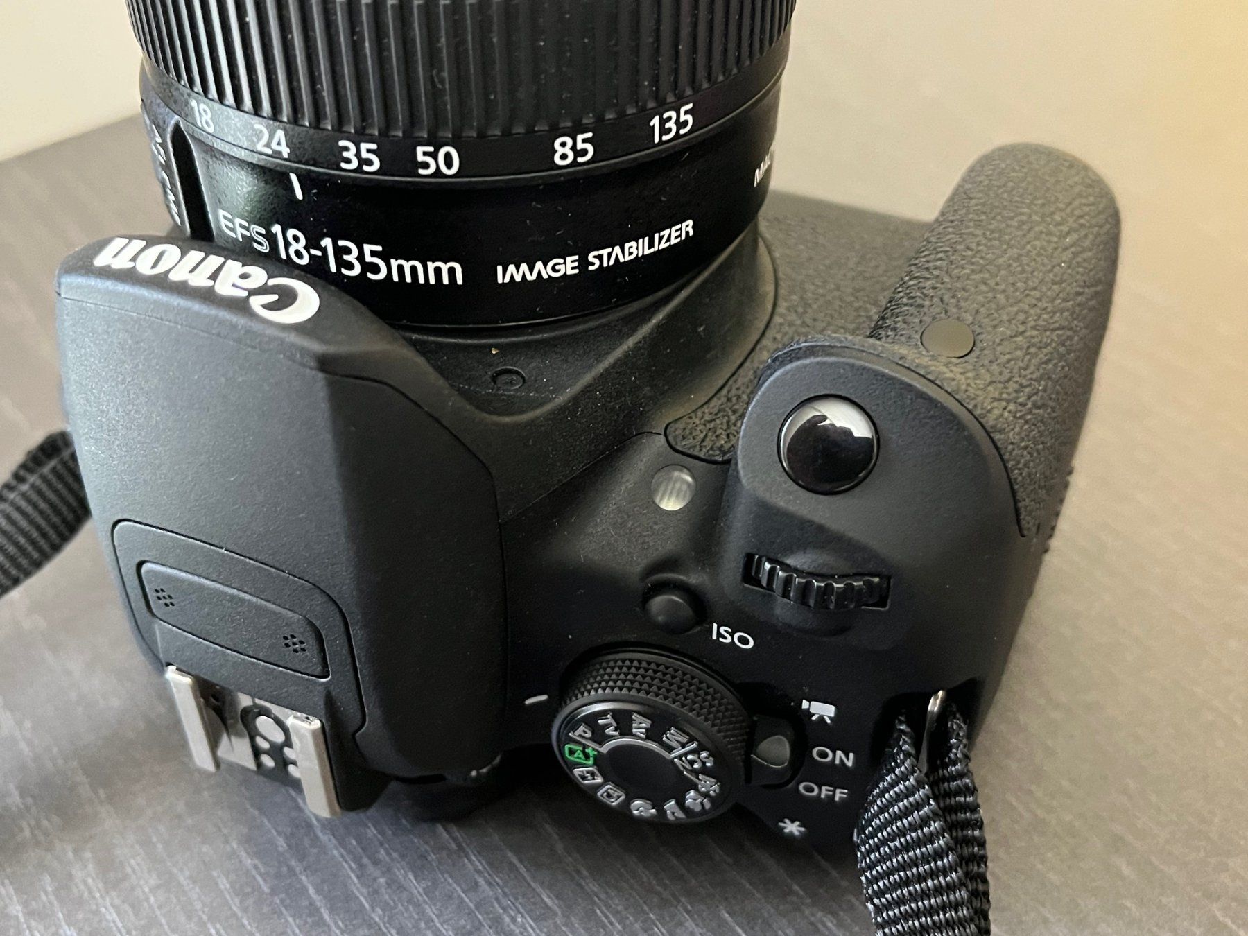 Canon Kamera: Digitale Spiegelreflexkamera Canon EOS 700D – Gebraucht aus Niederuzwil von Sonne026 3