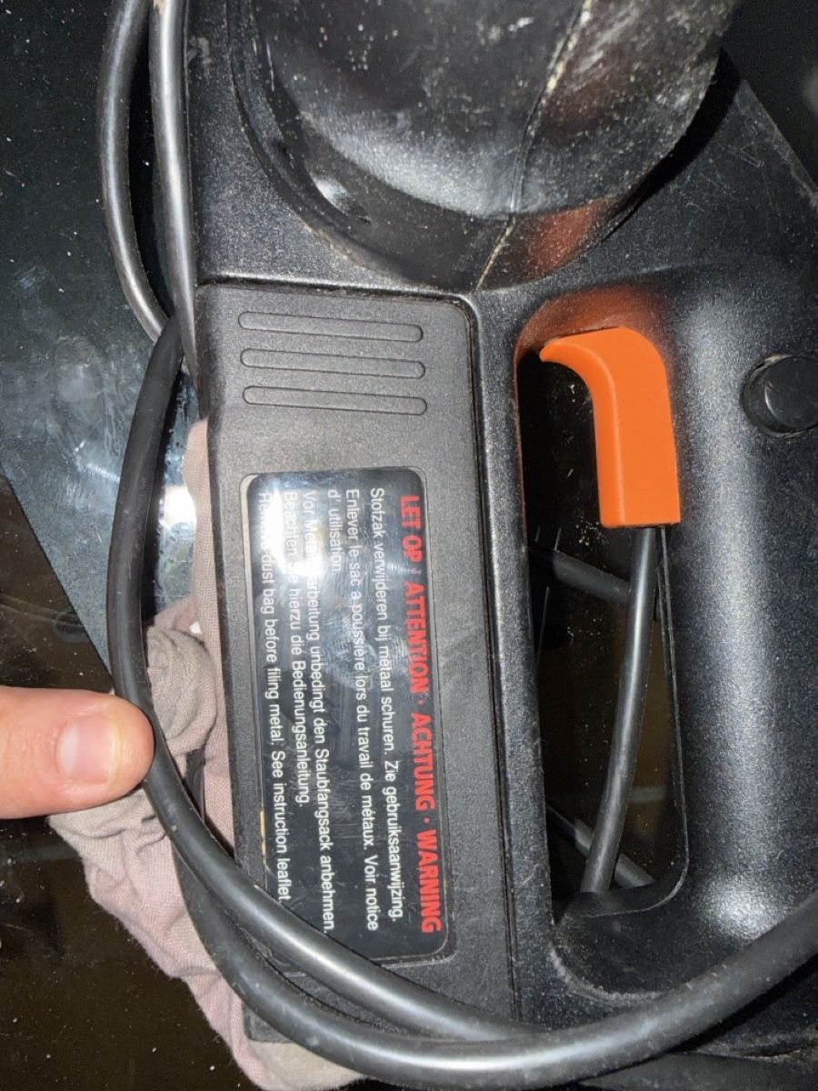 Smerigliatrici & Lucidatrici: Ponceuse à bande Black&Decker  BD2, idéal pour bricoler – Usato da Soyhières venduto da Jura22 2