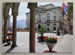 Lugano - Piazza Riforma e Palazzo Municipale