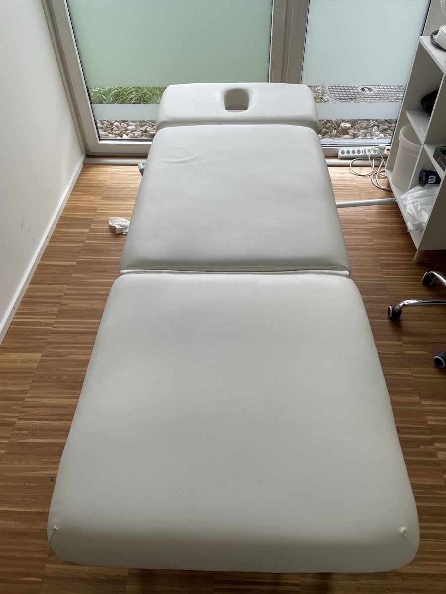 Sedie a sdraio: Elektrische Massageliege – Nuovo (secondo la descrizione) da Uster venduto da ste_779m 2