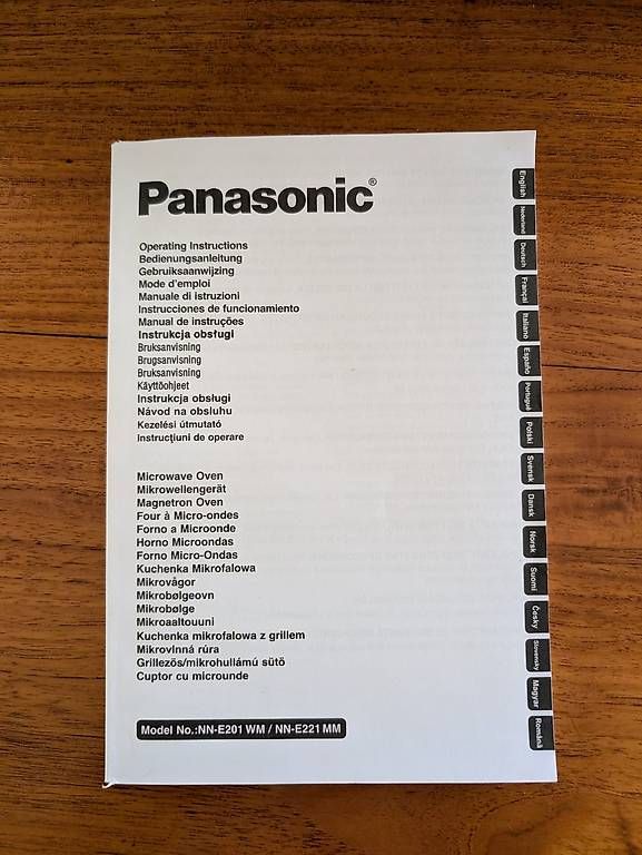Elettrodomestici da cucina: Panasonic Mikrowelle NN-E221MM  silber, 20 l – Usato da Zürich venduto da McFlurry49 3