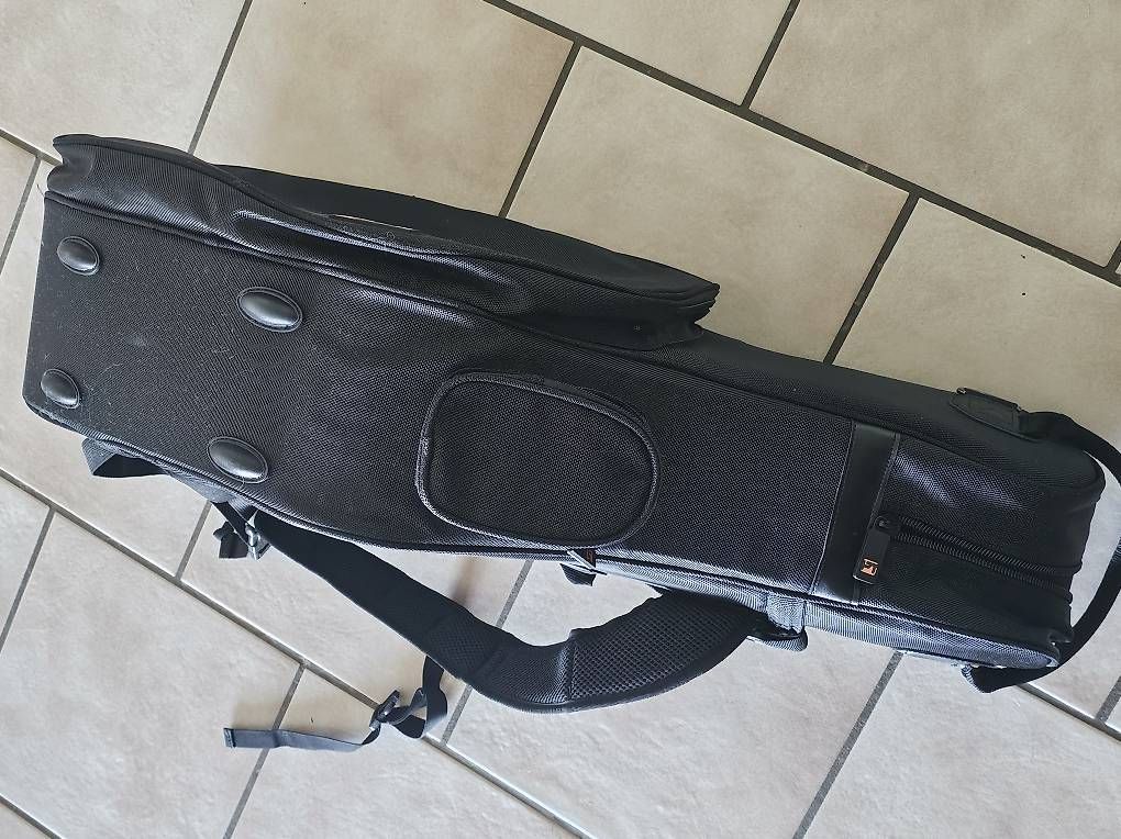 Strumenti musicali: Rucksack für Tenorsaxofon – Usato da Merzligen venduto da rch_lh29