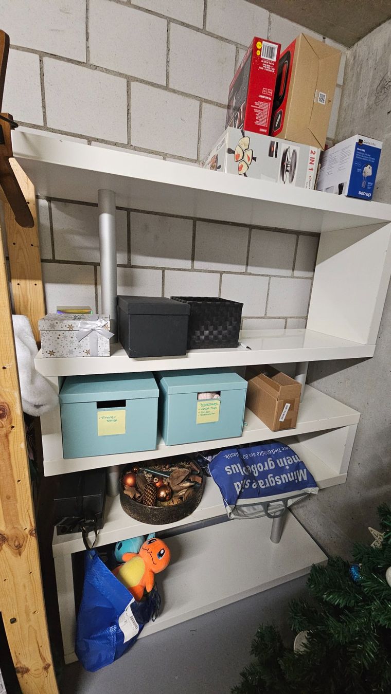 Regale: Regal aus Holz – Gebraucht aus Biberist von MaxP9