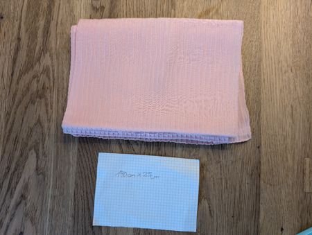 dünnes rosa Tuch