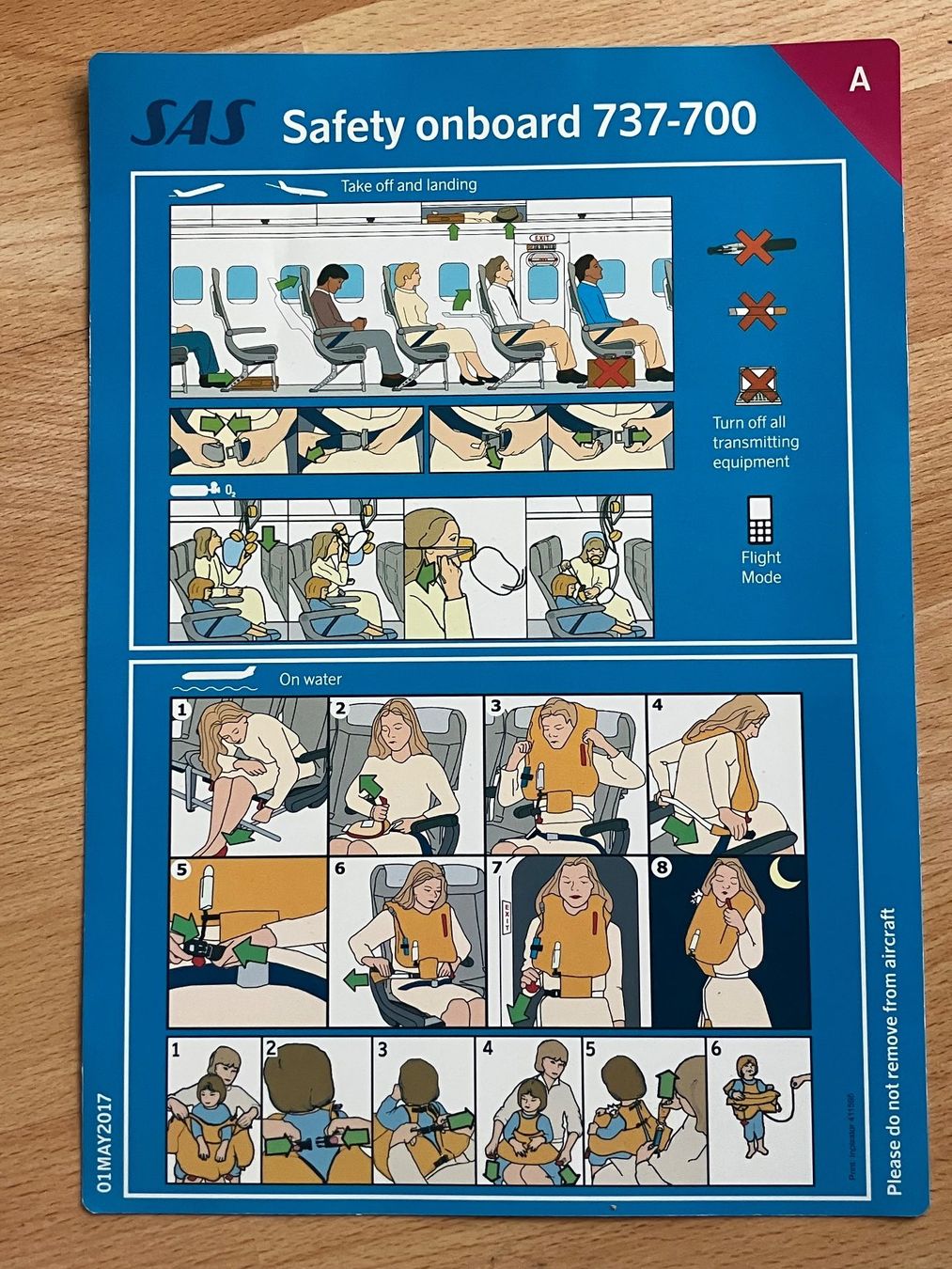 Documenti: Safety Card SAS 737-700 – Usato da Zürich venduto da Classic_Collection_Zurich 1