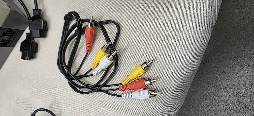 Console: Nintendo NES mit 3 Spielen & 2 Controllern – Usato da Villmergen venduto da mos_svv7 3