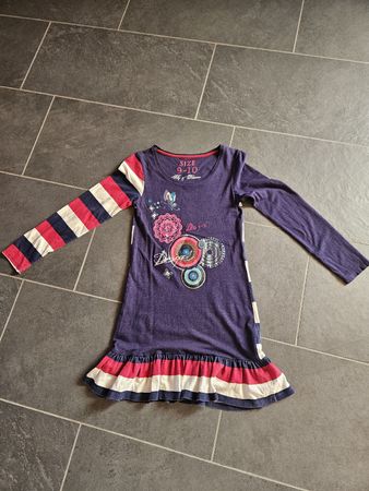 Kleid Desigual lila gemustert Grösse 9-10 Jahre 
