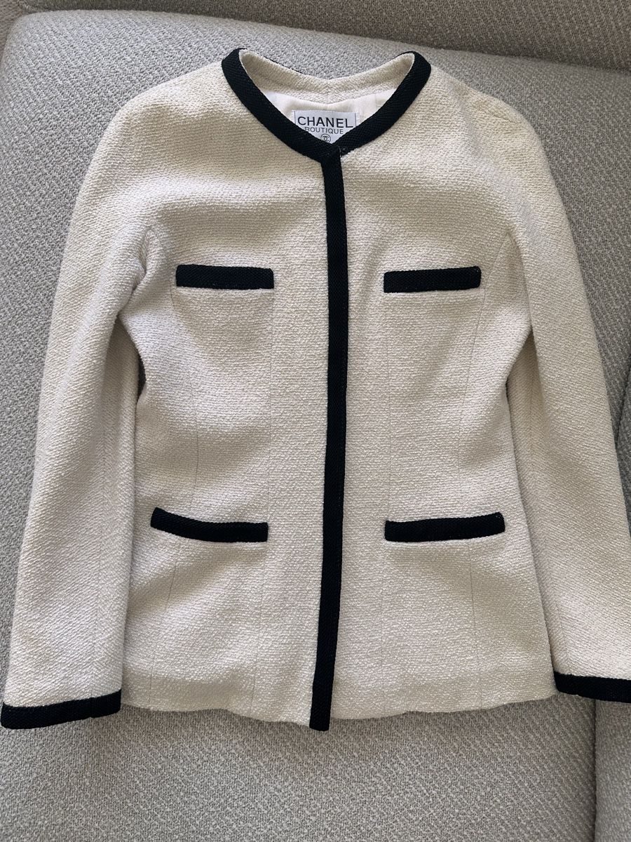 Chanel Giacche: Chanel iconic Jacket, Size S – Usato da Zürich venduto da Ele_fashionista