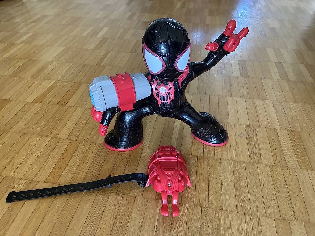Statuette: Spiderman actionfigur spin mit sound und spezialeffekt – Usato da Dübendorf venduto da dar_swz5