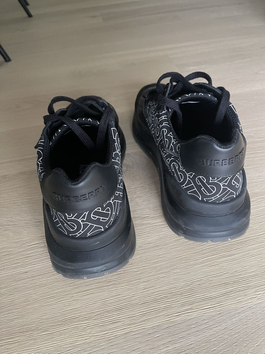 Burberry Scarpe da uomo: Burberry Sneaker – Usato da Pfäffikon ZH venduto da C.Cs 2