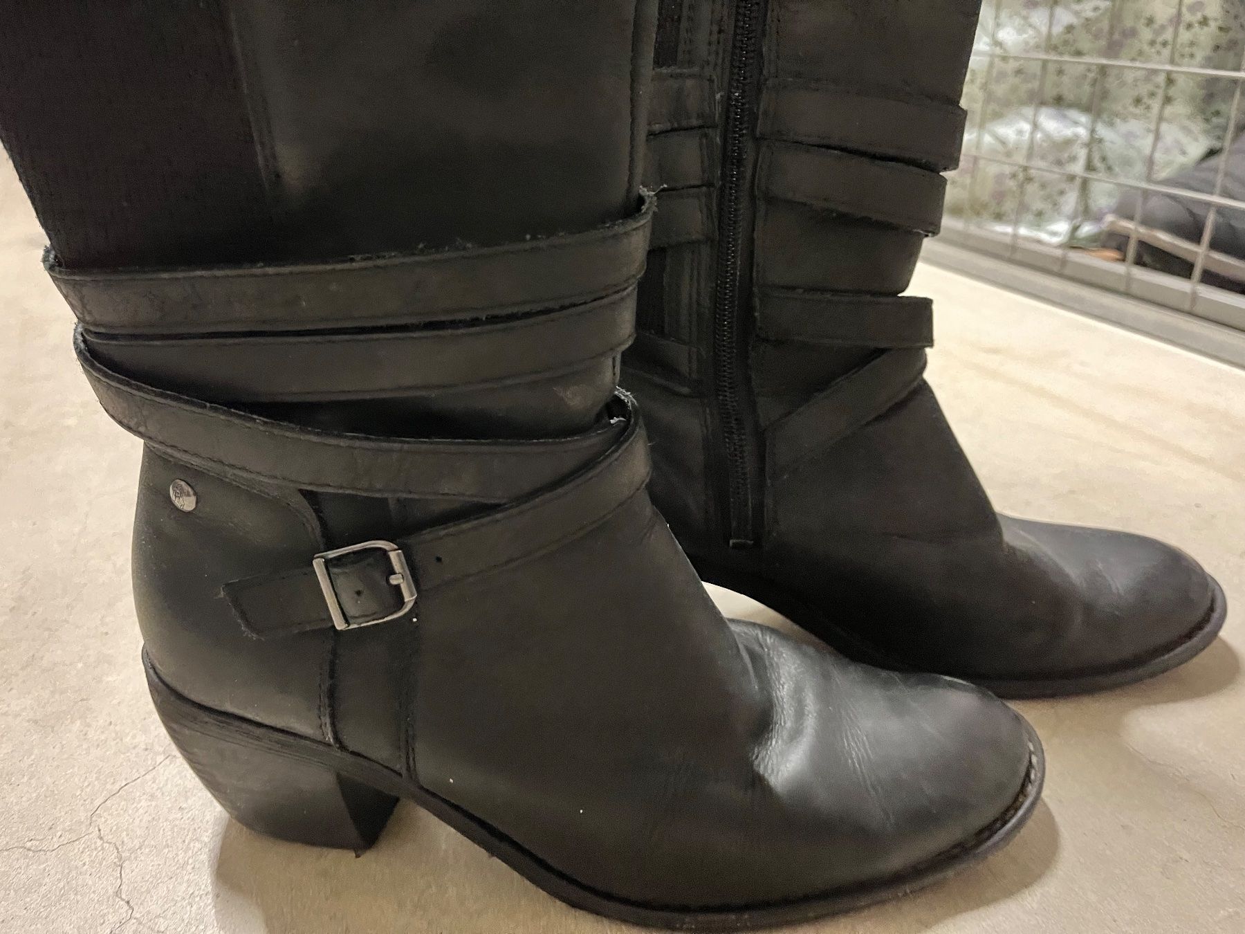 Scarpe da donna: Stiefel leder schwarz mit Abstaz – Usato da Zürich venduto da maral787 1
