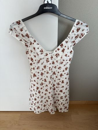 PULL&BEAR Sommerkleid Blumenmuster Weiss Grösse S