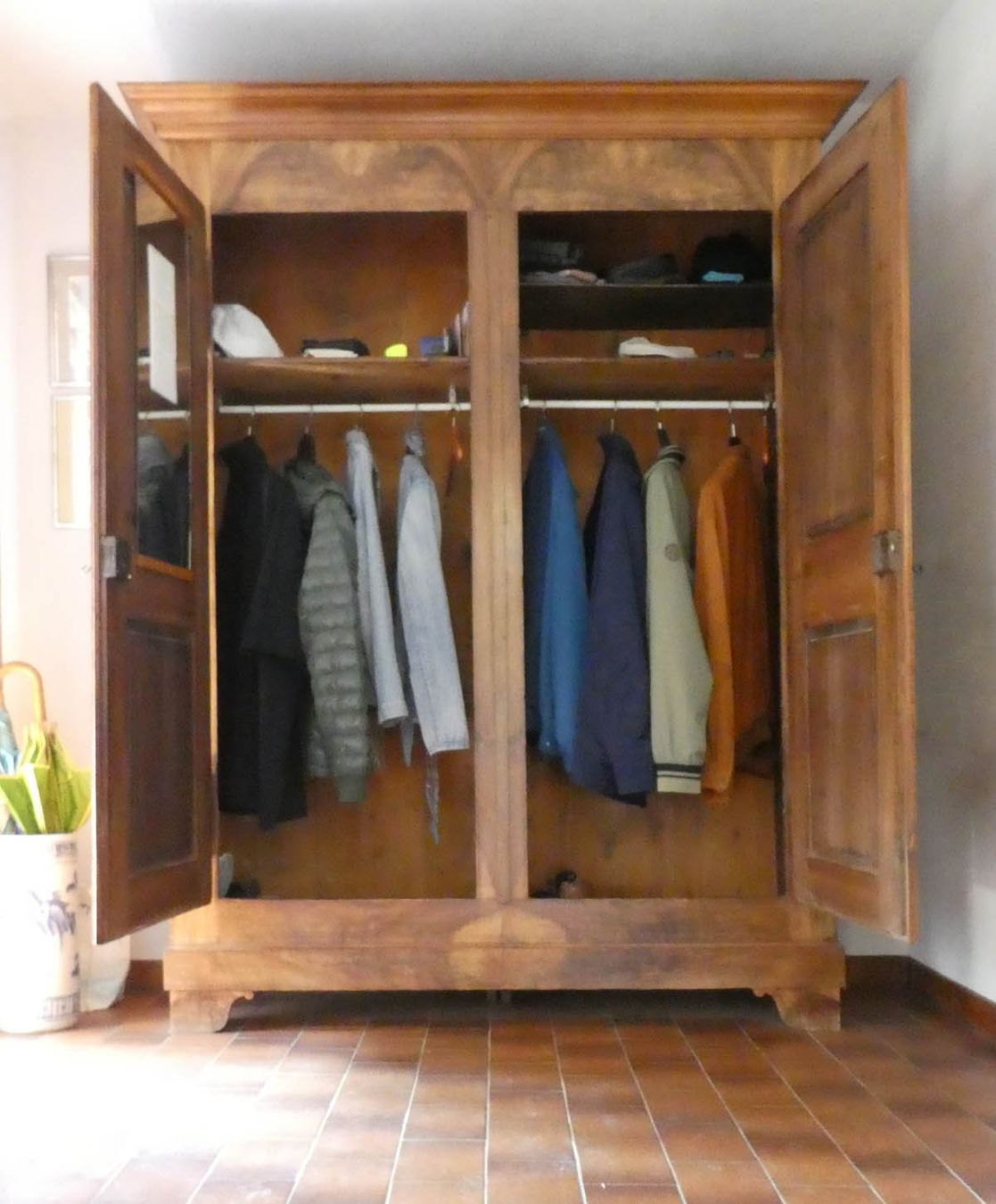 Schränke: Type armoire vaudoise – Gebraucht aus Champvent von drucker26 1
