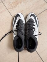 Fussballschuhe Gr. 42 Top Zustand wie neu!