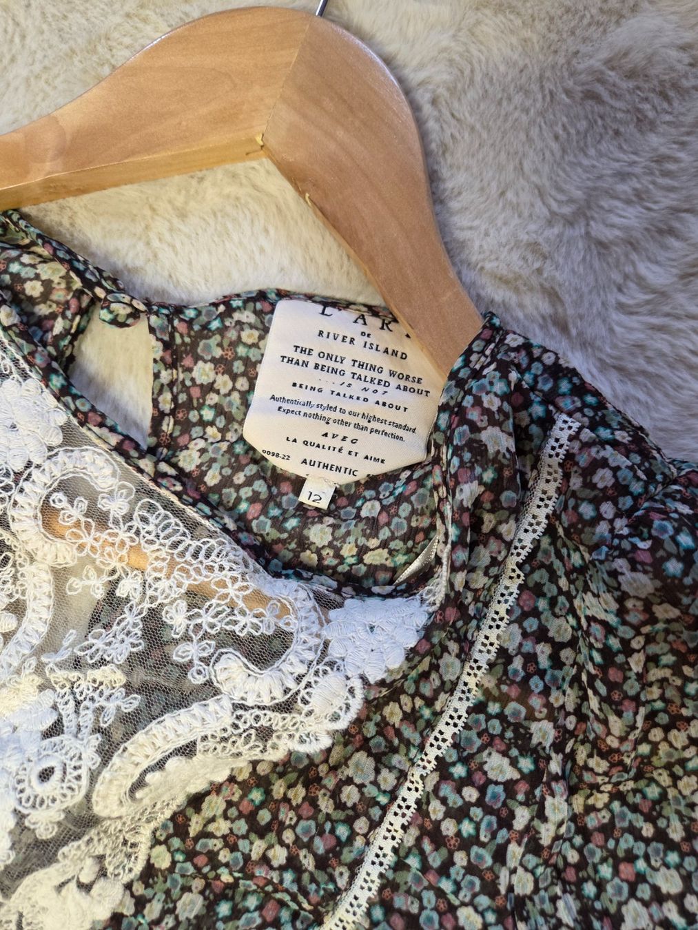Blusen: River-Island-Bluse – Gebraucht aus Leissigen von ali_k9v8 2