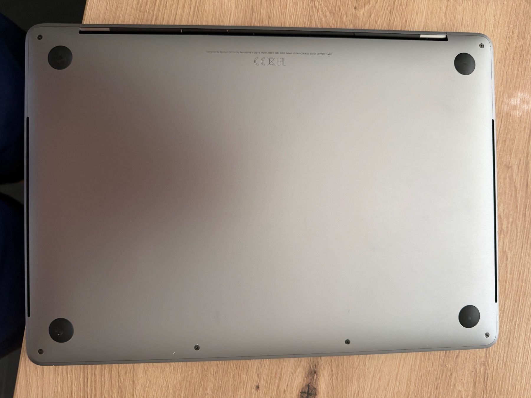 Apple Notebook: MacBook Pro 2019 touchbar in top Kondition – Usato da Dietlikon venduto da BadSquirrel5 2