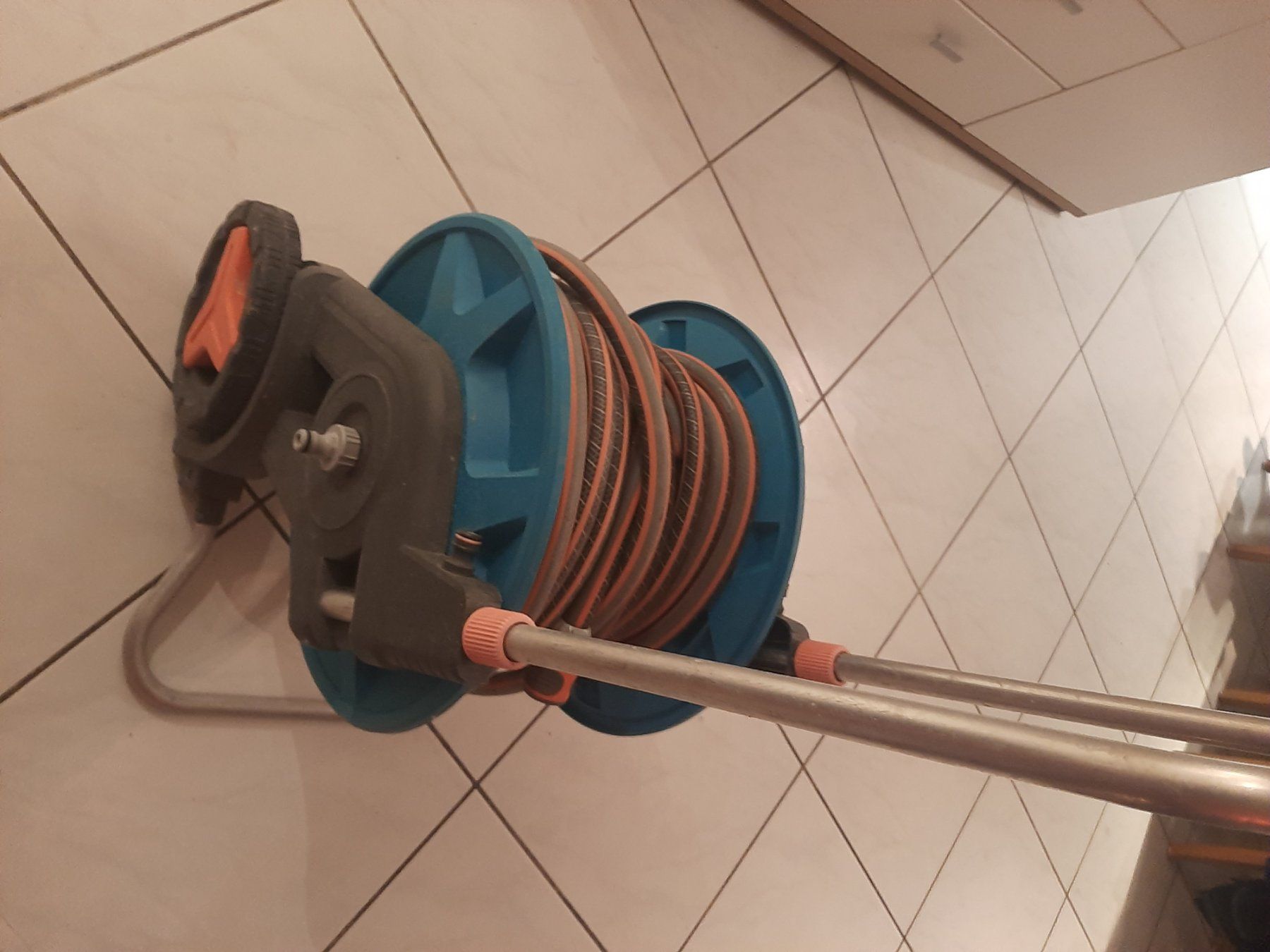 Gardena Rohre & Schläuche: Schlauchwagen Gardena – Gebraucht aus Anglikon von Sevets 1