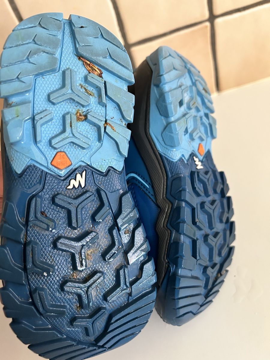 Decathlon Scarpe per ragazzi: Chaussures de randonnées Quechua / taille 29 – Usato da Meyrin venduto da Bronx86 4