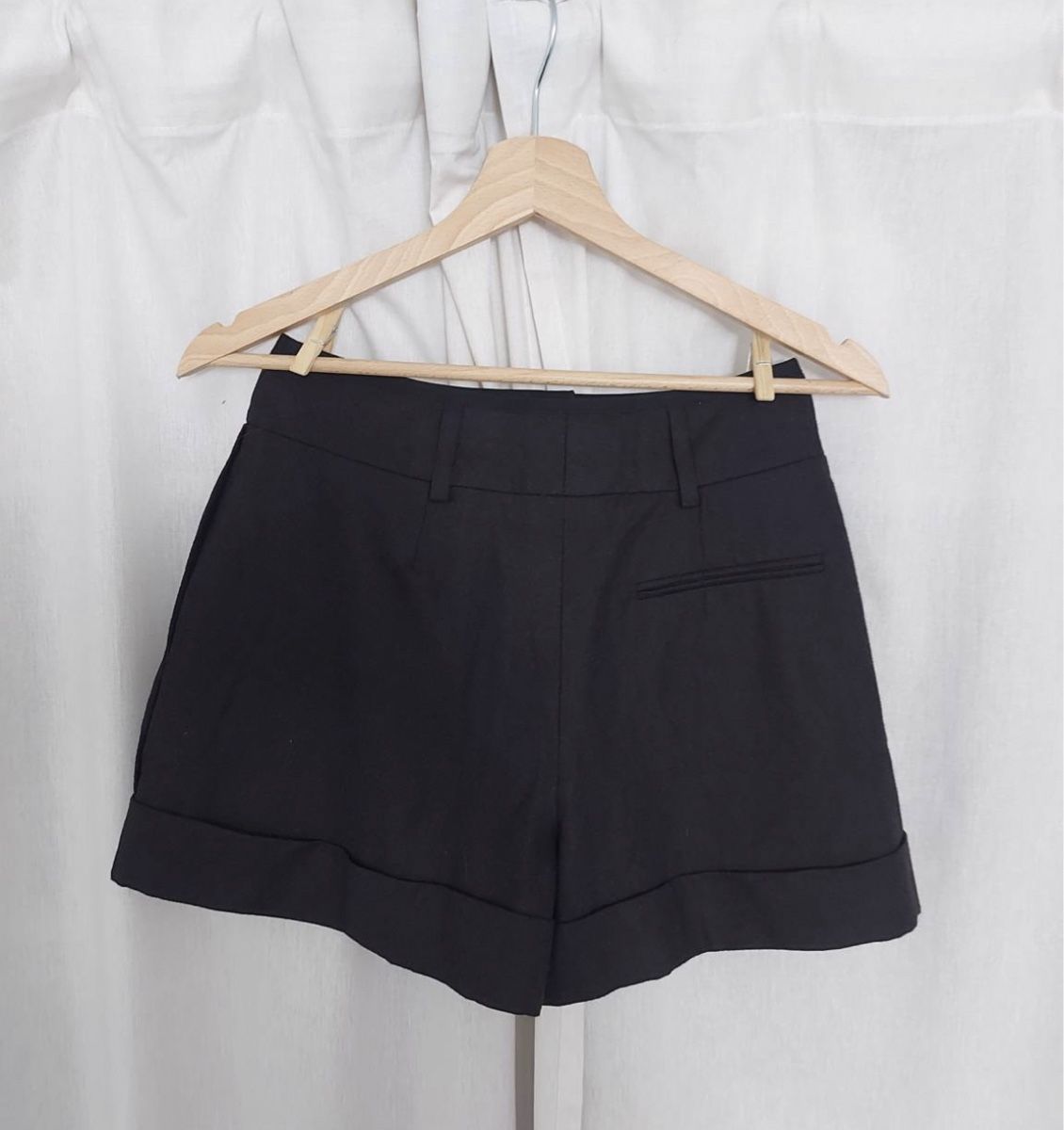 Pantaloni: Short Céline – Usato da Lausanne venduto da Meganelausanne 1