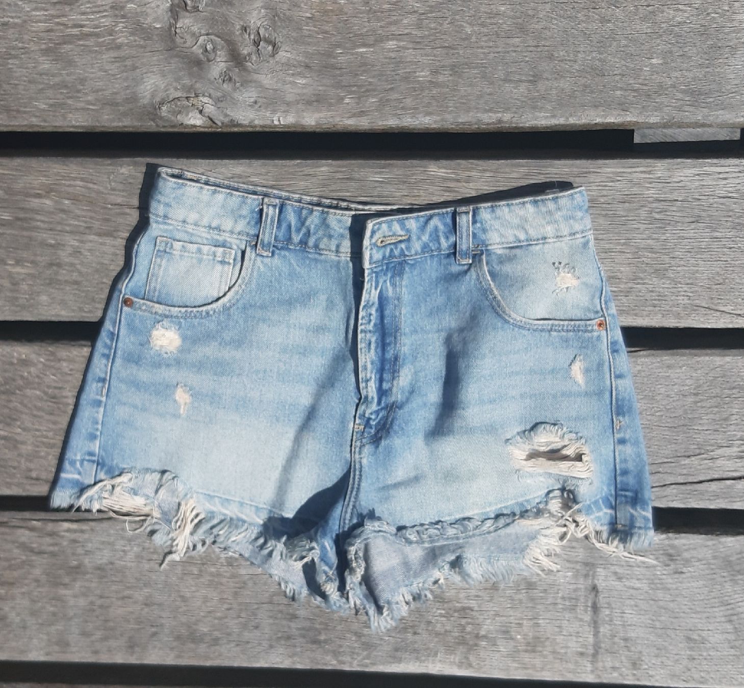 Tally Weijl Pantaloni: Denim shorts NEU! Gr.40 – Nuovo e nell'imballaggio originale da Zürich venduto da Venecia25 2