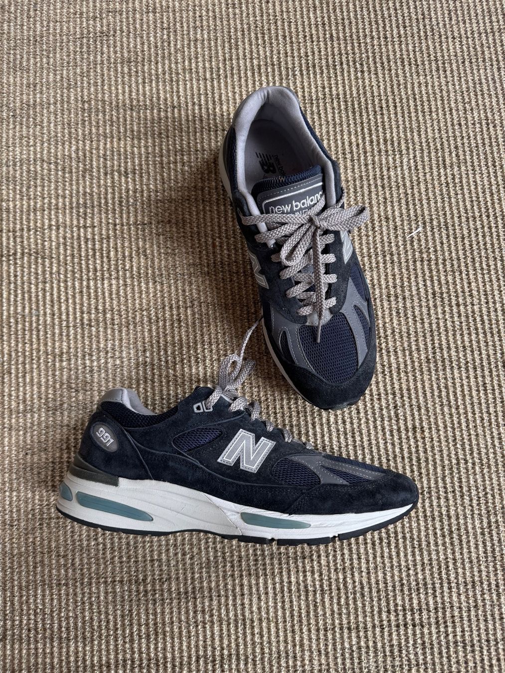 New Balance Scarpe da uomo: New Balance 991V2 – Nuovo (secondo la descrizione) da Coppet venduto da 63psells 3