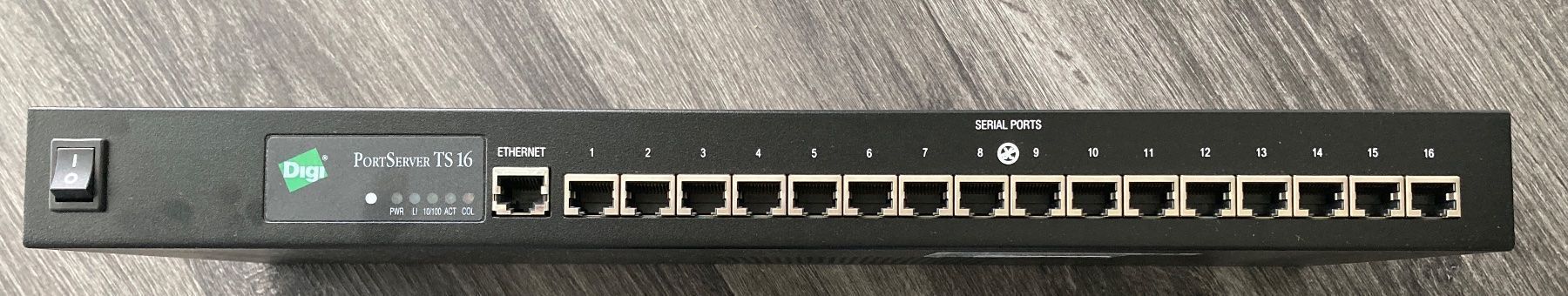 Serveurs: Digi  PortServer TS16 50000854-01 – D'occasion à La Plaine par sil4555 4