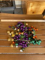 Kleine Weihnachtsbaumkugeln mit Draht zum Basteln