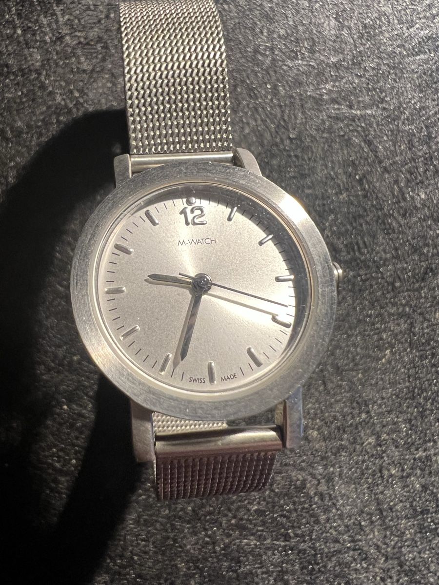Mondaine Orologi: Mondaine M-Watch Uhr – Usato da Laufen venduto da groove60