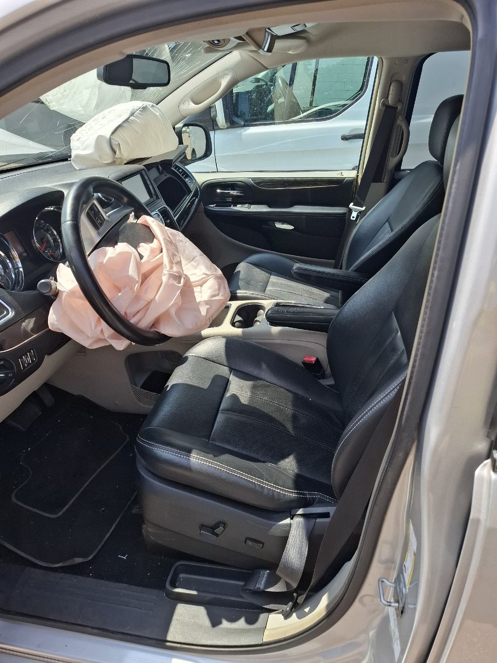 Lancia Automobili: Lancia Voyager 2.8D – Difettoso da Guntershausen venduto da Matthi95 4