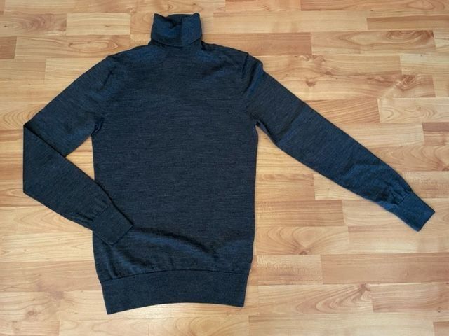 Maglioni & Felpe: Herren Rollkragen Pullover grau, Grösse XS – Usato da Niederweningen venduto da sho_mb8y