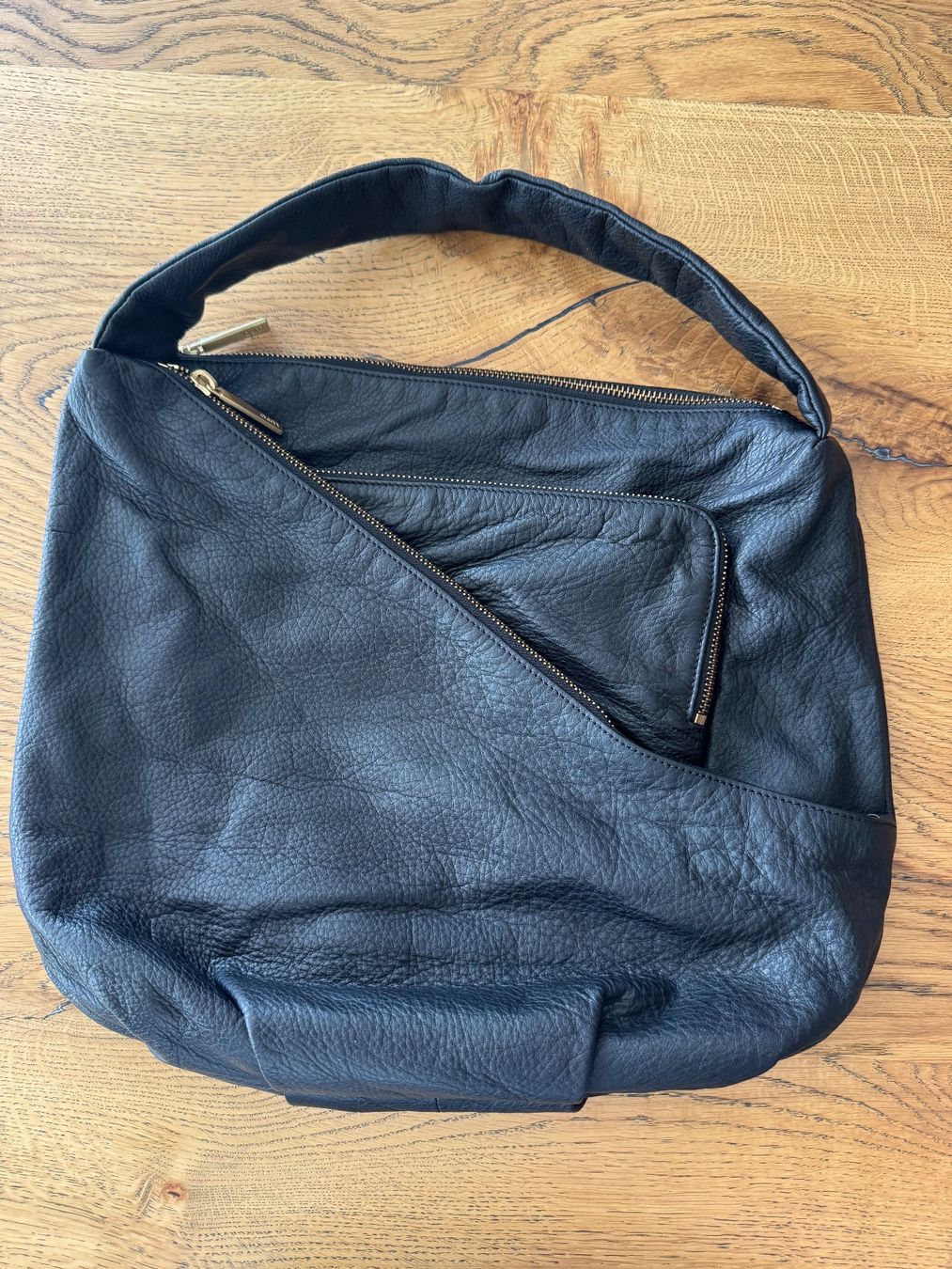 Borse da donna: Schwarze LUPO Barcelona Ledertasche – Usato da Balsthal venduto da armenharut 1