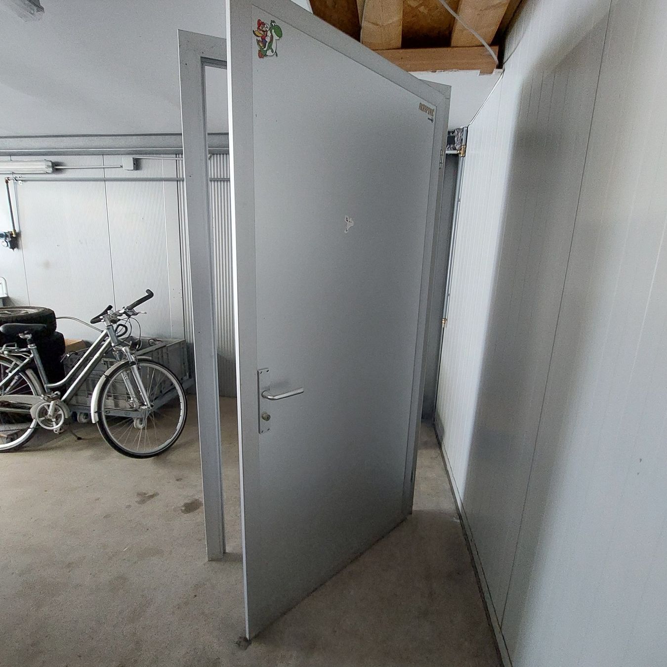 Porte: Metalltür mit Rahmen – Usato da Wängi venduto da Fe57 2
