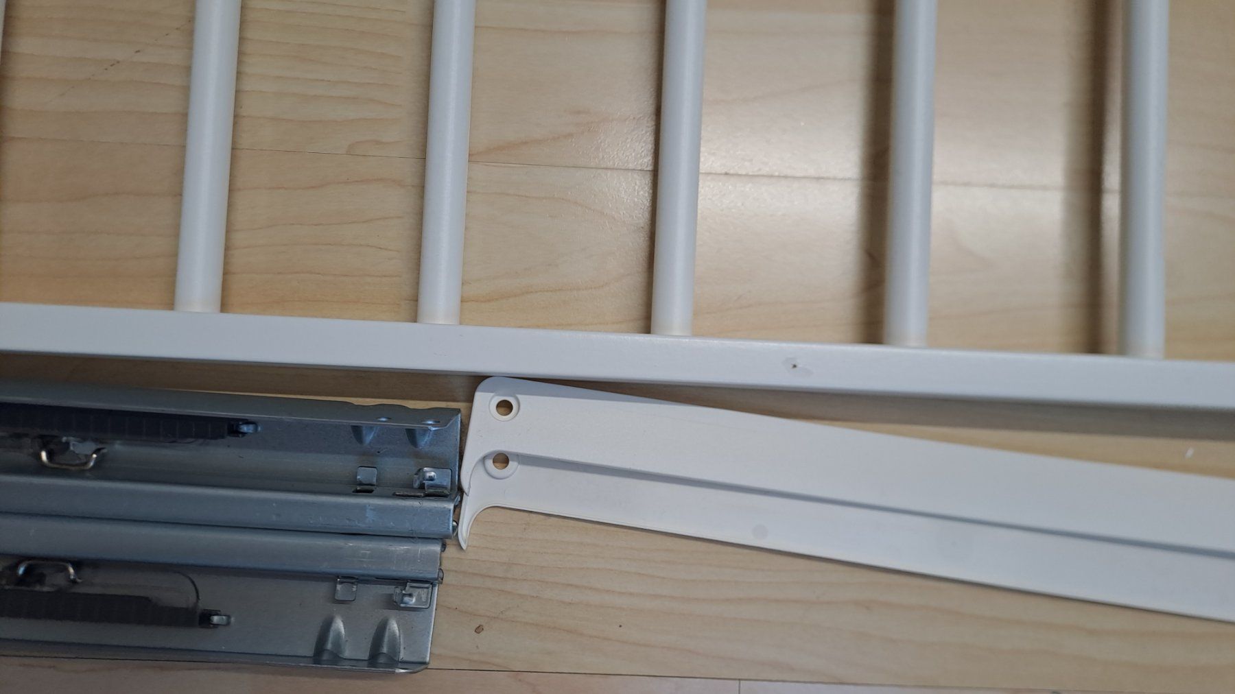 Supporti a parete: Ikea Pax Komplement Hosenaufhängung – Usato da Eschenbach SG venduto da Amarilis4 1