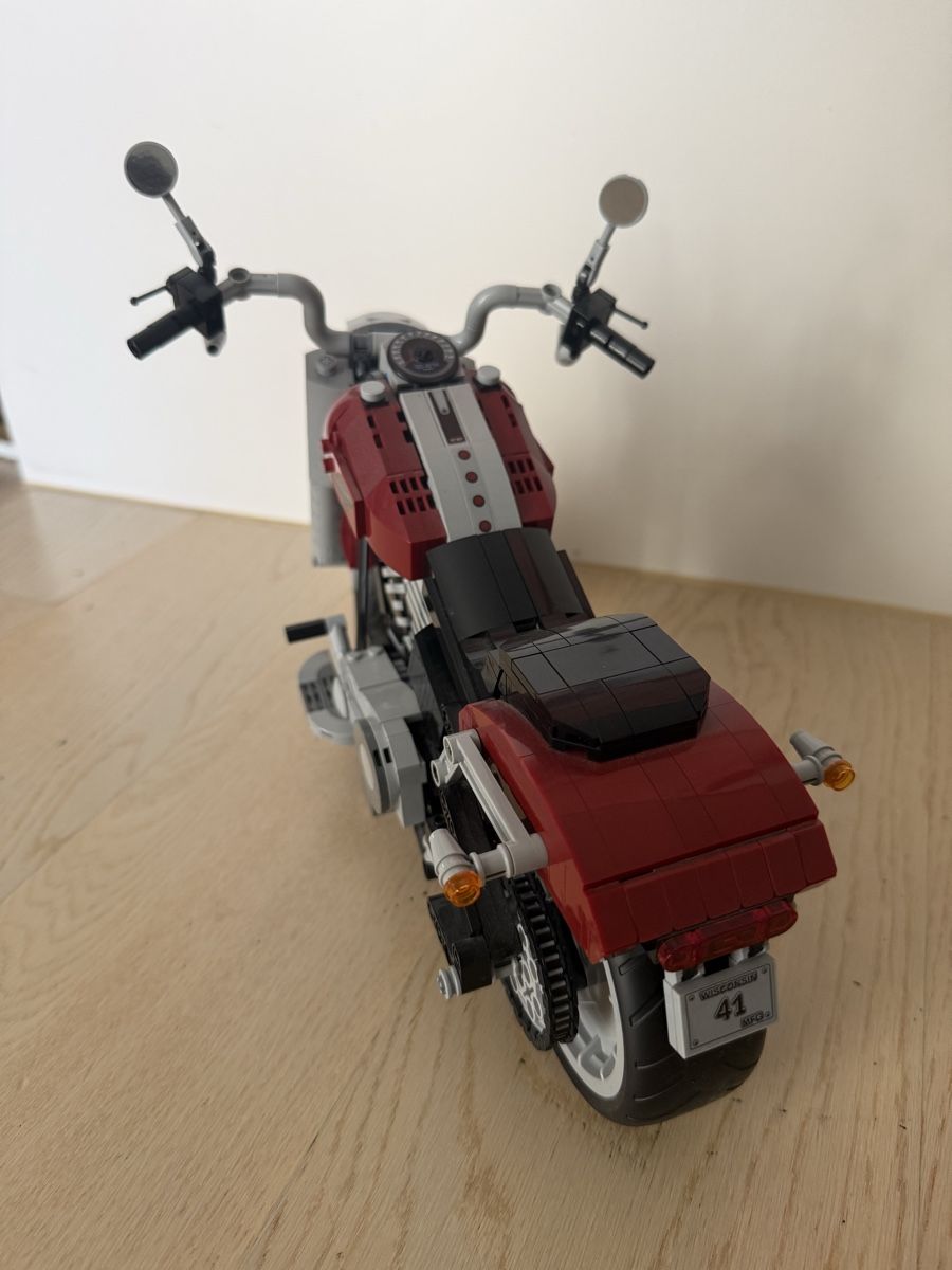 Lego Baukästen: LEGO® Creator Expert Harley-Davidson Fat Boy - Top! – Gebraucht aus Buch am Irchel von Sweetharth 3