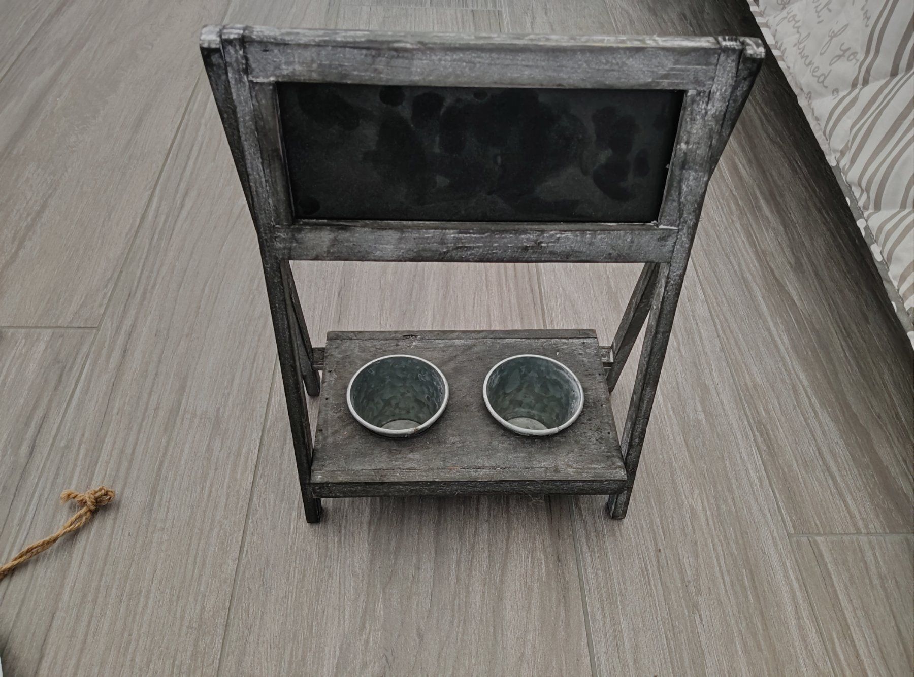 Toutes les décorations: 2 tableaux porte plantes – D'occasion à Vicques par prairie0809
