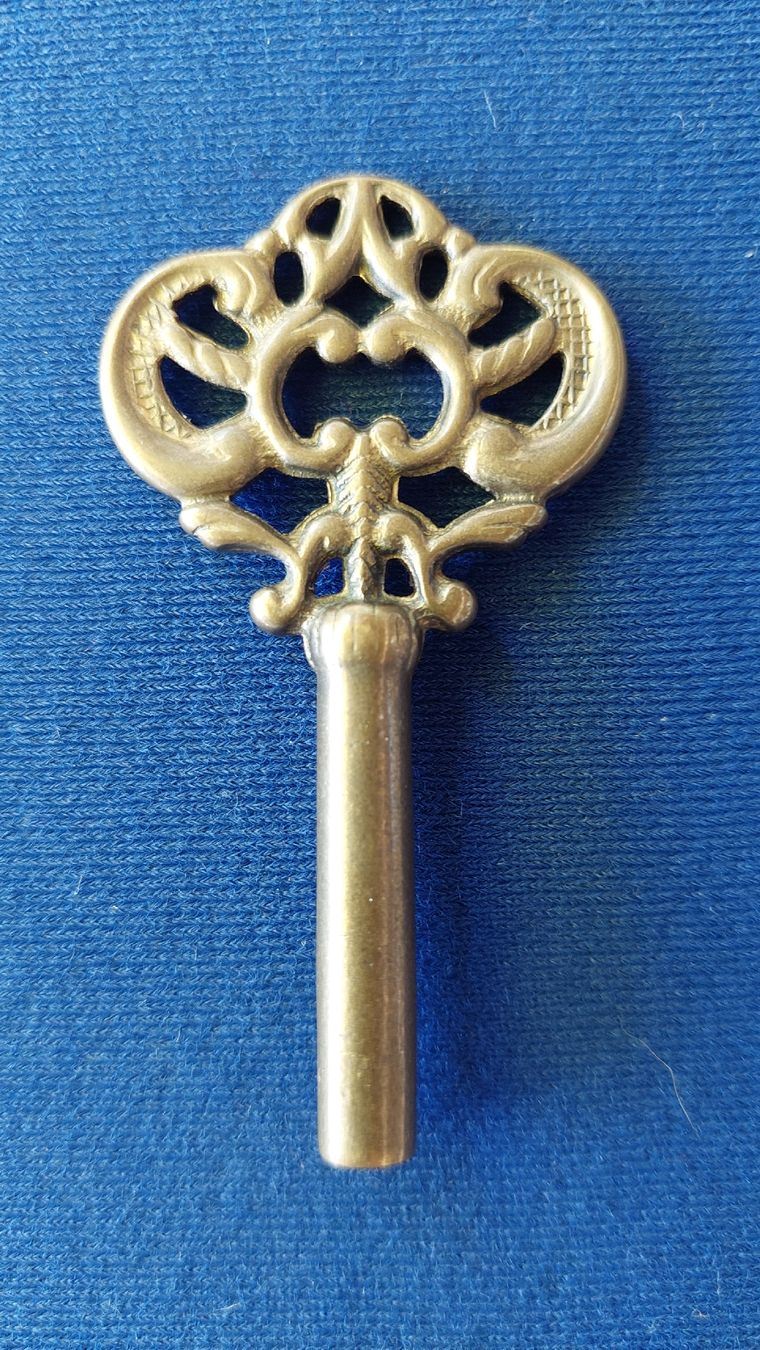 Schlüssel: Clef ancienne pour remonter les pendules – Gebraucht aus Marsens von jogocade 1