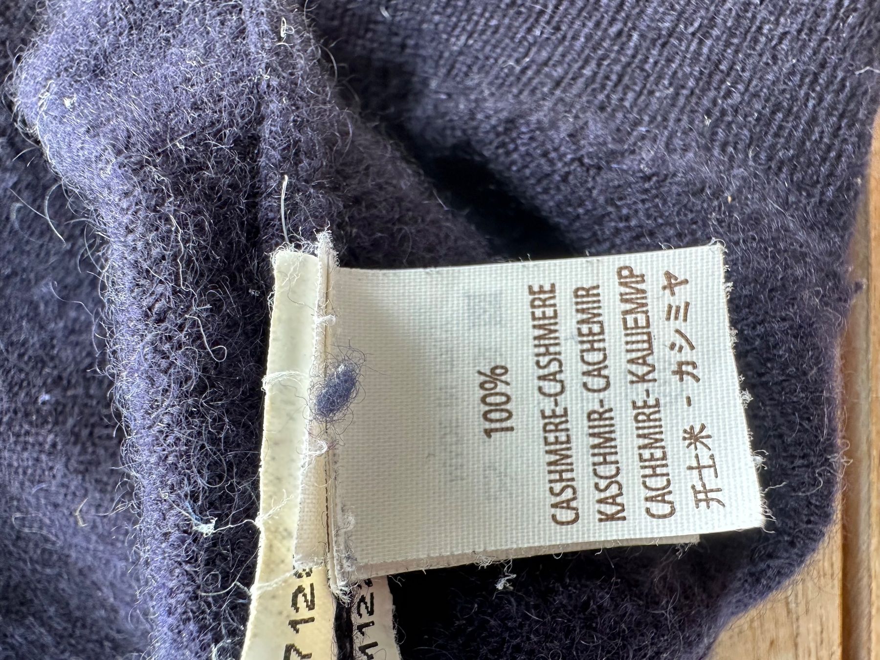 Brunello Cucinelli Pullover & Sweatshirts: Brunello Cucinelli Cashmere Pullover, dunkelblau, L, 38/40 – Gebraucht aus Herrliberg von henri012 4