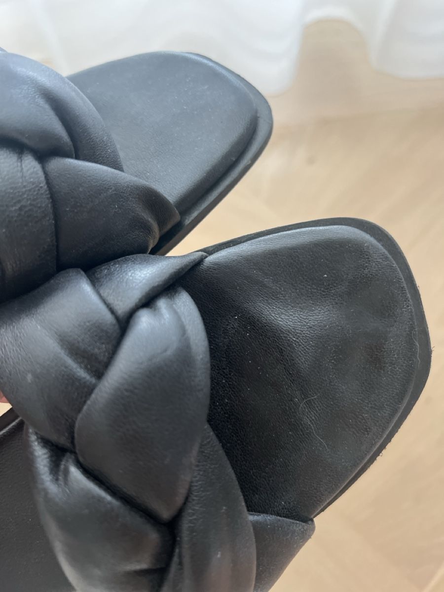 Tamaris Scarpe da donna: Tamaris Pantoletten, Gr. 40 – Usato da Zürich venduto da prima.01 3