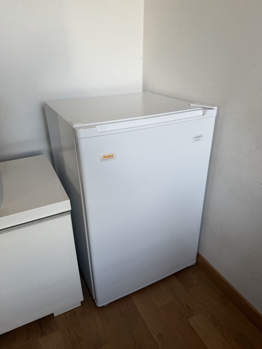 Novamatic Frigoriferi: Mini-Kühlschrank – Nuovo (secondo la descrizione) da Bern venduto da -Noah 4