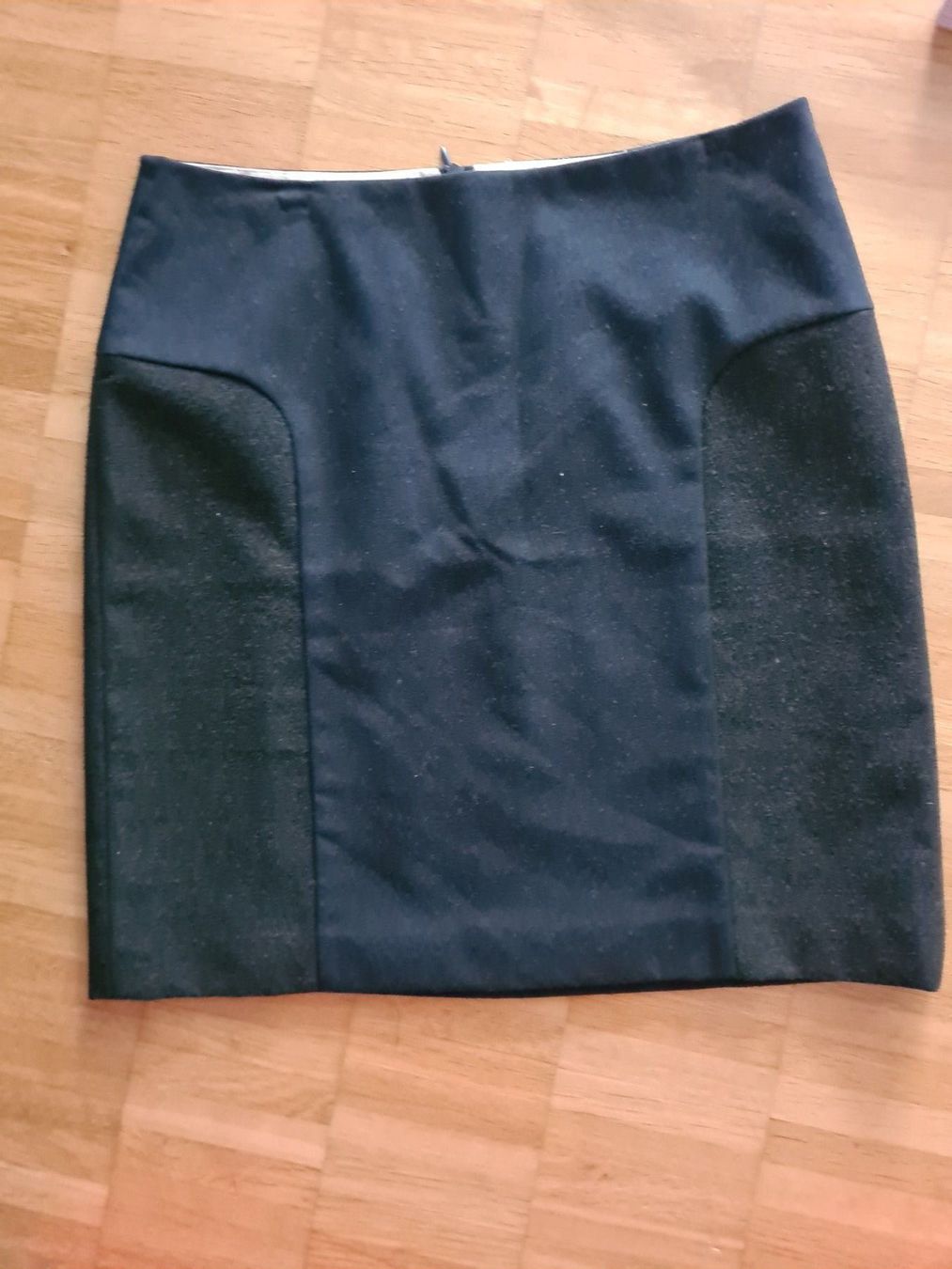 Esprit Gonne: ESPRIT Minirock – Usato da Jona venduto da Good_luck_ 2