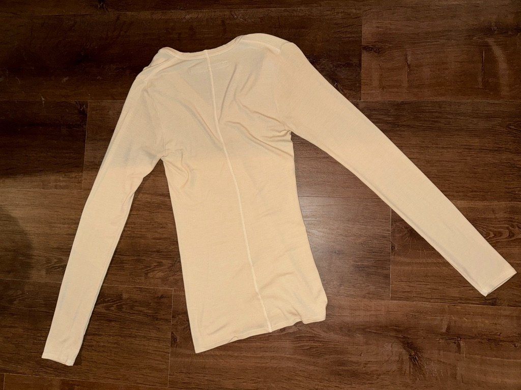Top: New Enza Costa U neck top - M – Nuovo (secondo la descrizione) da St-Sulpice VD venduto da juhdu 2